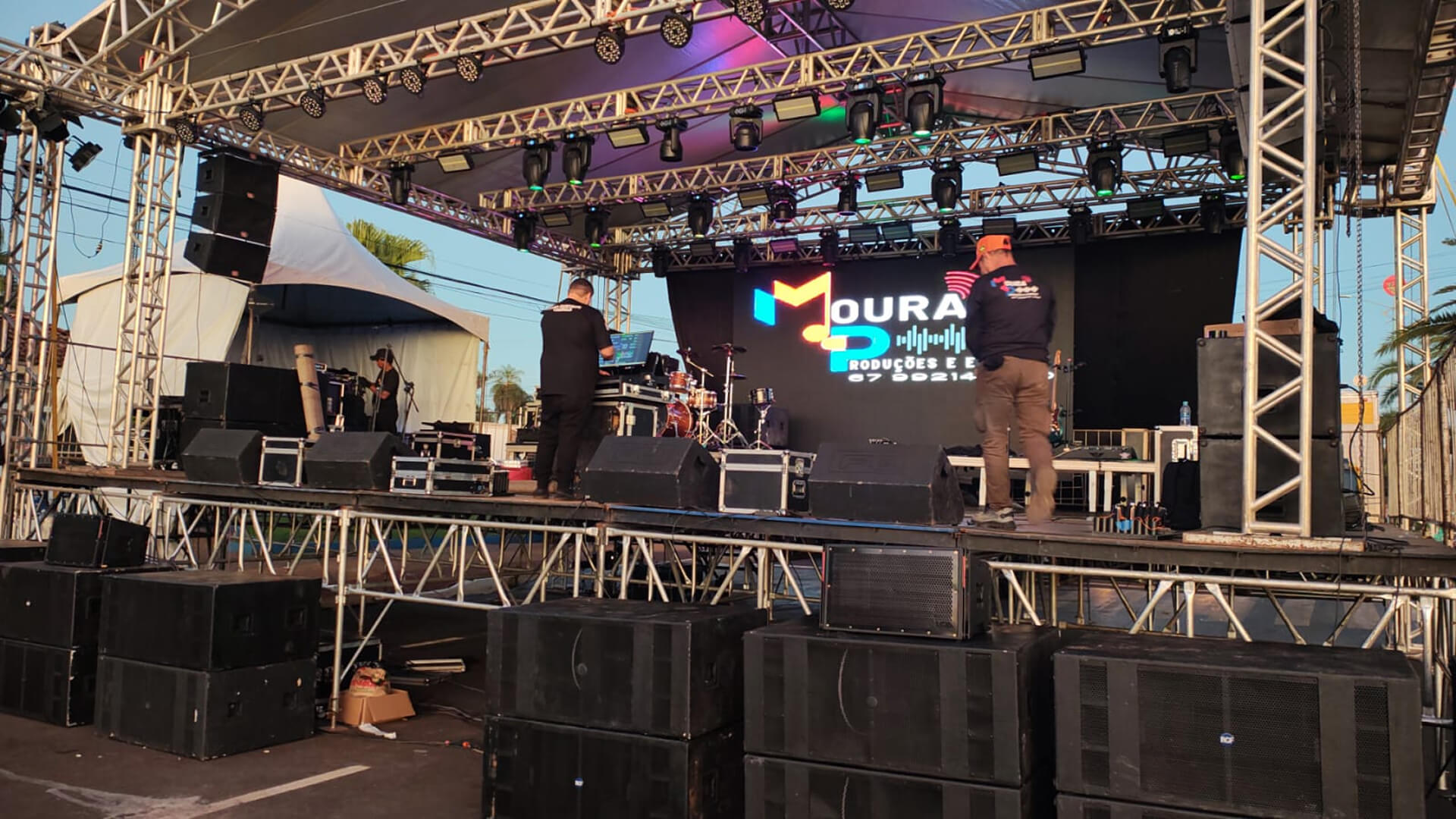 Palcos e estruturas para shows